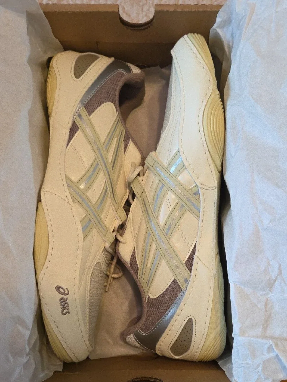 ASICS Sz 12 Men’s Hypersync Oyster White/Ivory Low-Profile Sneakers